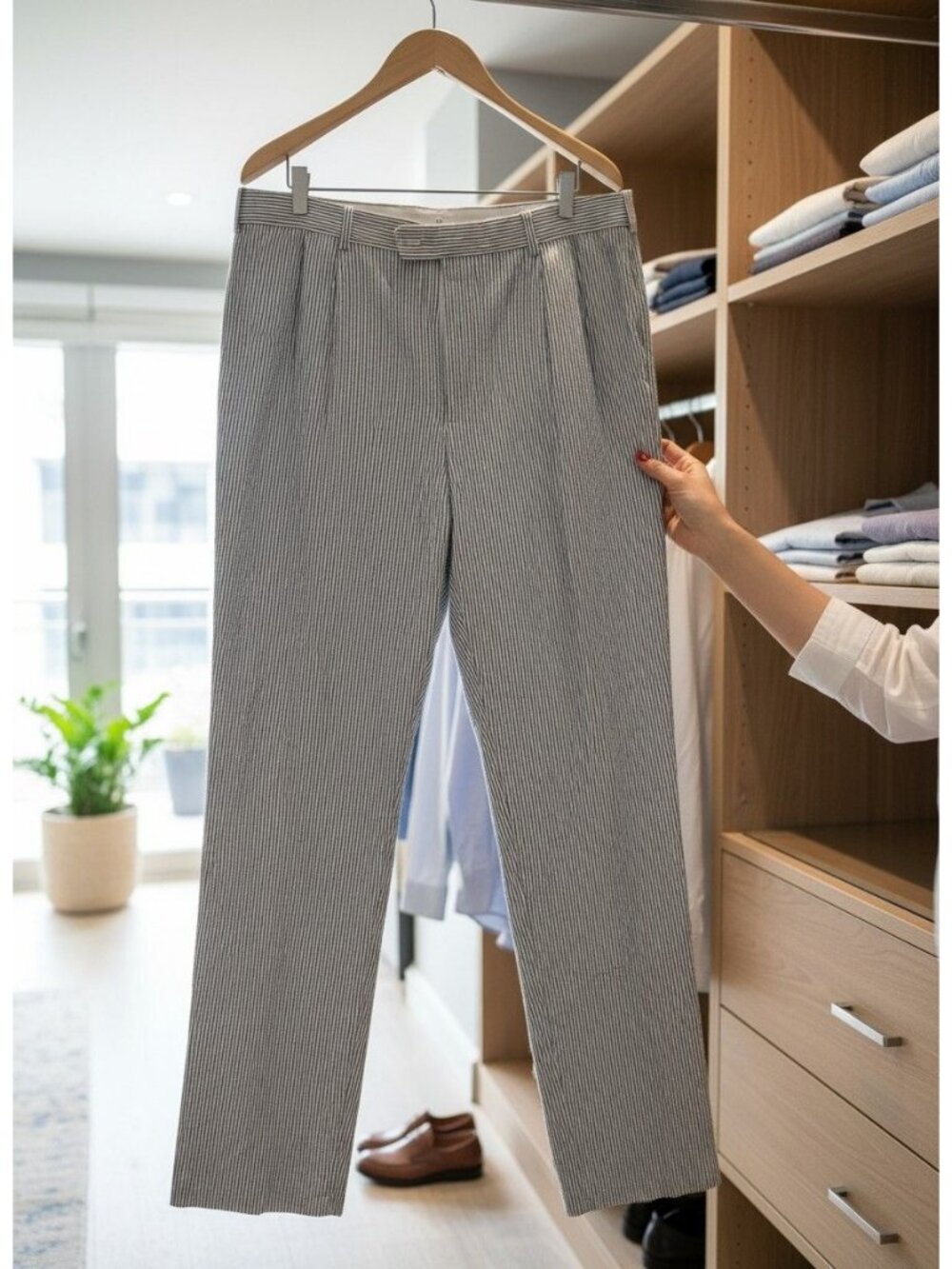 Brooks Brothers 42Sx37W  White Stripe SeerSucker Straight Leg Pants Display mode